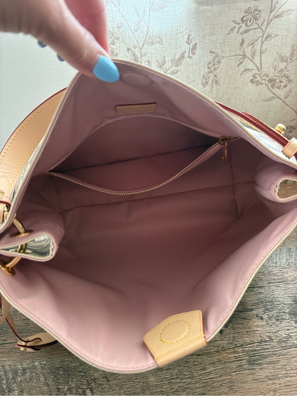 Louis Vuitton Damier Azur Graceful PM Bag - Picture 9 of 16